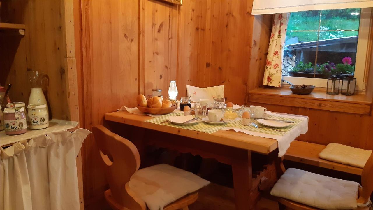Bed & Breakfast Dolomiti Bey Haus Pinter Assling Ngoại thất bức ảnh